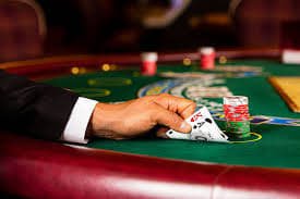Dashboard utama platform mobiletogel menampilkan berbagai kategori permainan dan fitur